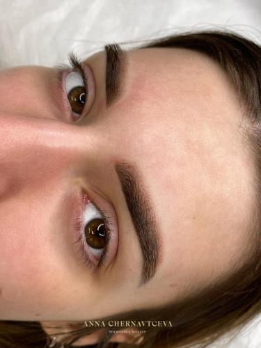 Powder eyebrows
