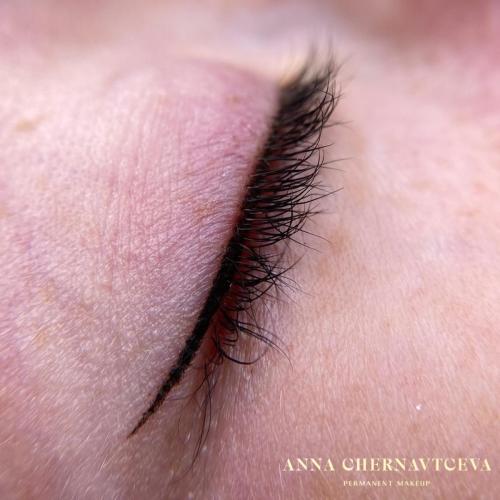 Lash-Line-eyeliner.